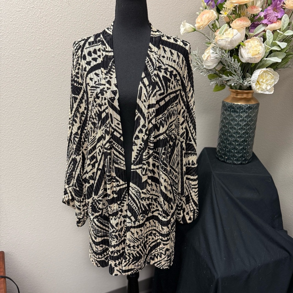 NWT IMAN Global Chic Black & Cream Open Front Drape Cardigan Sweater 1X